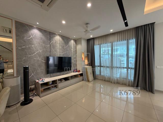 Setia Utama 2 Setia Alam 2.5 Storey Renovated House for Sale 1