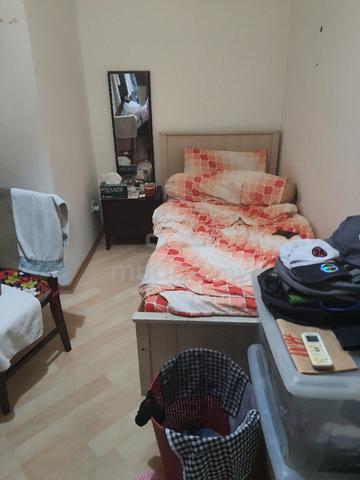 Room to let 1
