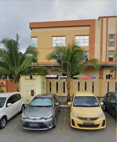 HOT! Rare Large Semi D Factory Warehouse! Selesa Jaya, Seri Kembangan 1