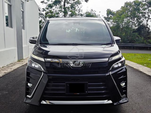 2018 Toyota VOXY 2.0 ZS KIRAMEKI (A) - 3