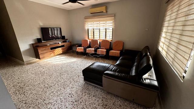 Single Storey Bunglaow lot in an Matured Neighhood area 2