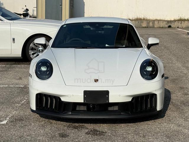 2025 Porsche 911 3.6 CARRERA GTS (A) - 3