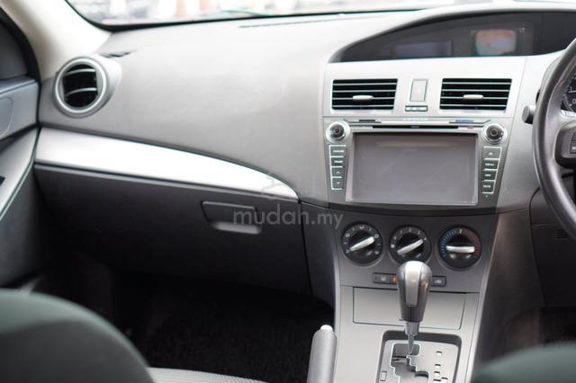 2012 Mazda 3 1.6 SPORT SEDAN 1 OWNER LOW KM - 4