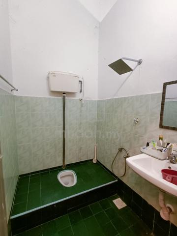 [FACING OPEN LEBIH PRIVACY] Teres Taman Aneka Jaya Kuantan 4