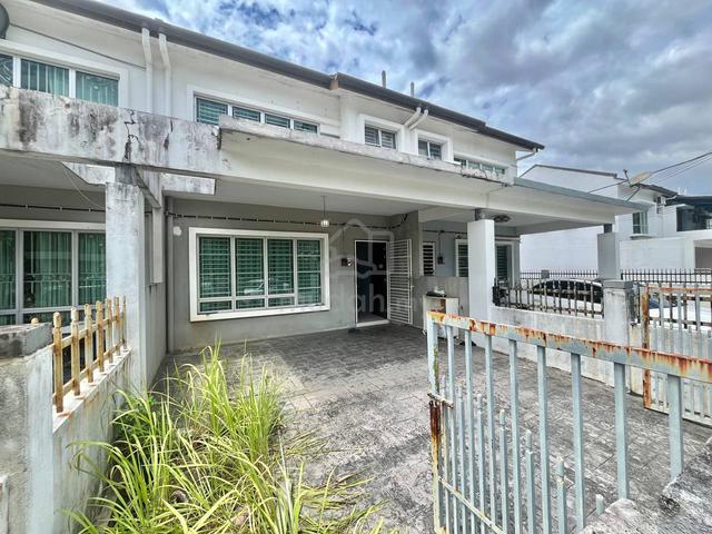 FREEHOLD FACING OPEN Double Storey Intermediate Hillpark Phase2 Kajang 1