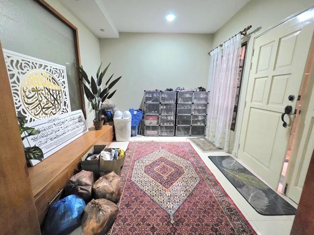 Jalan Adang, Bukit Jelutong 2-Storey Superlink, Shah Alam @ 5 ROOMS ✨ 1