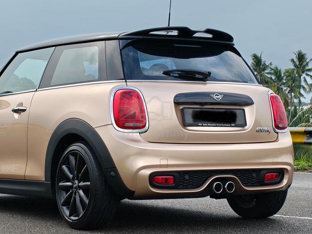 2020 Mini JOHN COOPER S 2.0 Like New Condition - 2