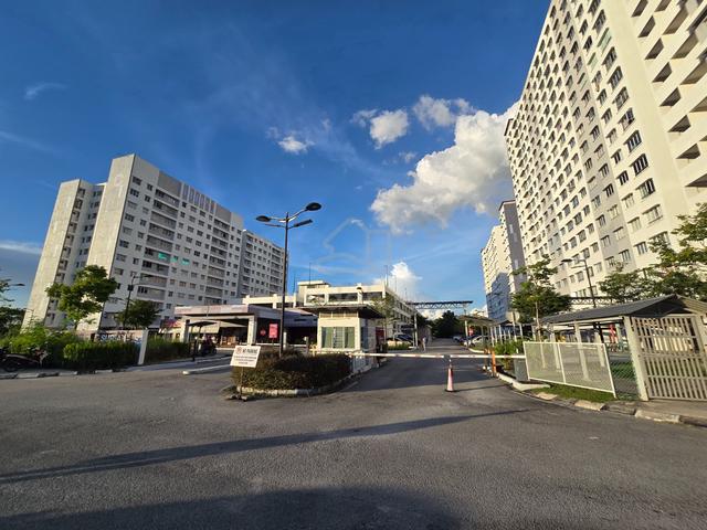 Cheap🔥 [Female Room] with Aircon🔥 Malay Female🔥 Suria Apt🔥 Full 1