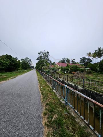 Tanah untuk dijual di Parit Perupok Muar (Berhadapan dengan Mahkamah) 1