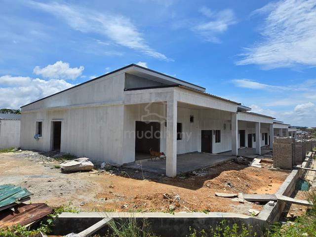 Taman Marlin Teluk Kemang 1