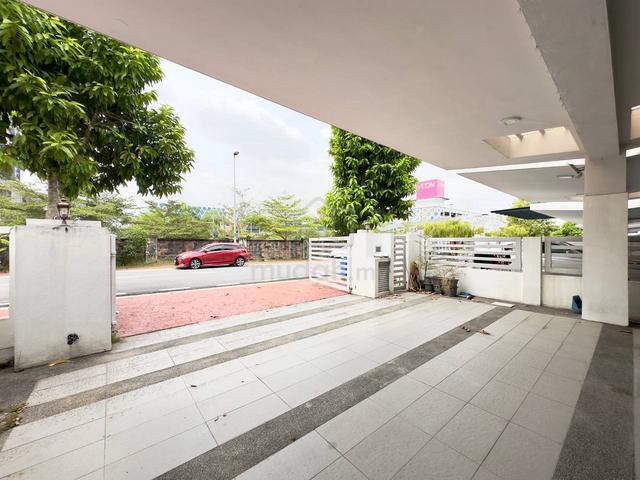 SPACIOUS HOUSE FACING OPEN 2 Storey Hyperlink D’Kayangan Seksyen 13 2