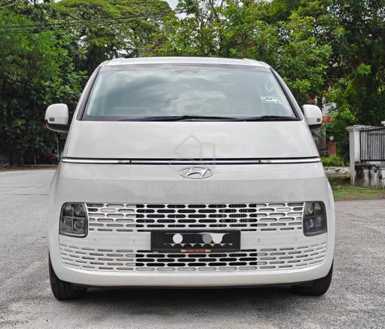 Leather Seat 2023 Hyundai STARIA 2.2 (A) Cash Back - 2
