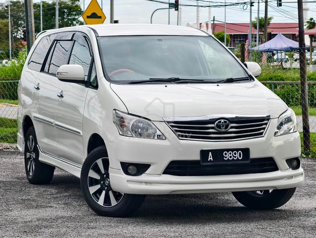 2013 Toyota INNOVA 2.0 G (A) - 4