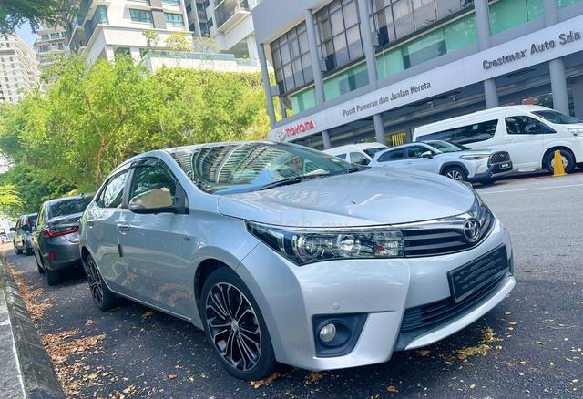 Full Toyota serv 2014 Toyota COROLLA ALTIS 2.0 V - 1