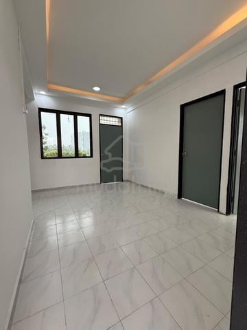 Flat Taman Perling Block E, Jalan Camar 14 1