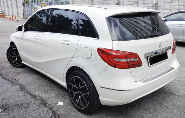 Mercedes Benz B200 1.6(A)TURBO BLUEEFCY SPORTY EDI - 2