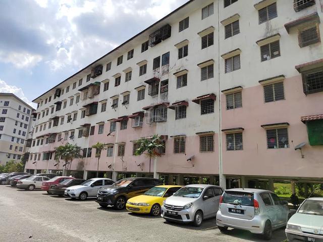 Mahkota Cheras Flat 1