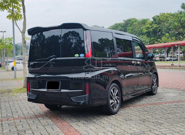 2017 Honda STEPWAGON 1.5 SPADA (A) - 5