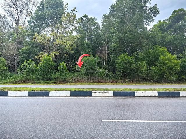 Tanah 2EKAR TEPI JALAN BESAR DEKAT PETRON KG JAMBU BONGKOK MARANG 1