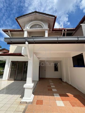 Double Storey House [ END LOT ] Jalan Uranus Seksyen U5 Shah Alam 1