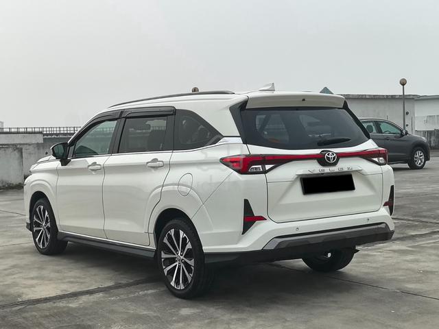 2023 Toyota VELOZ 1.5 AT FULL SERVICE RC - 4