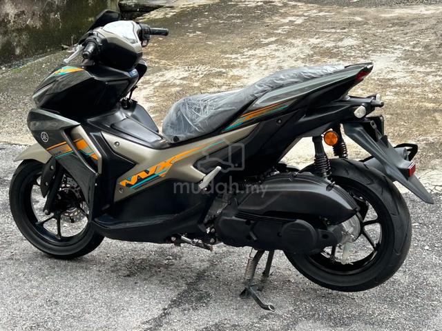 2022 YAMAHA NVX STD NVX V2 NVX 155 LIKE NEW  - photo 7 of 20