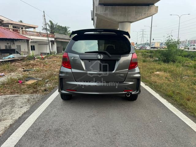 Honda Jazz Fit Cbu Import 5 Speed Paddle Shift - 4