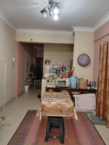 Jelutong Apartment @ Selayang Heights 1
