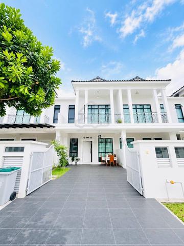 Eco Tropics Pasir Gudang/Rumah teres 2 tingkat/Bumi lot 1