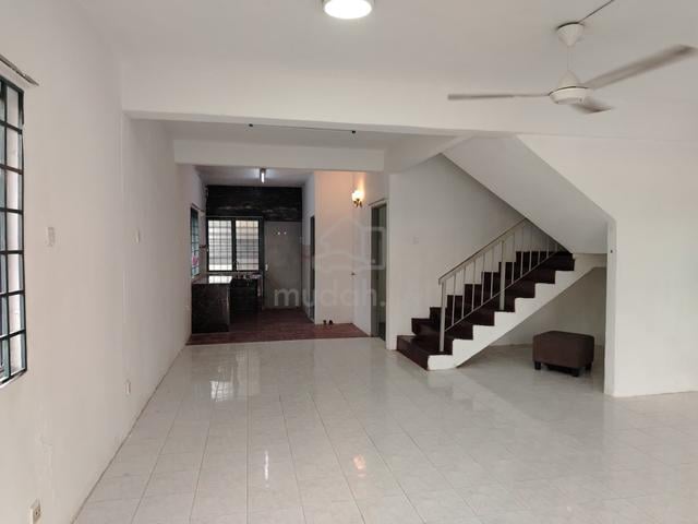 2 Sty Endlot Repainted Whole House/Kitchen Top At Tmn Sentosa Klang 1