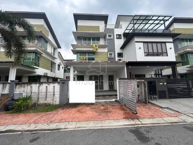 CHEAPEST | 2.5 Storey Semi-D Cluster DESA BAYUMAS, Taman Sentosa Klang 1