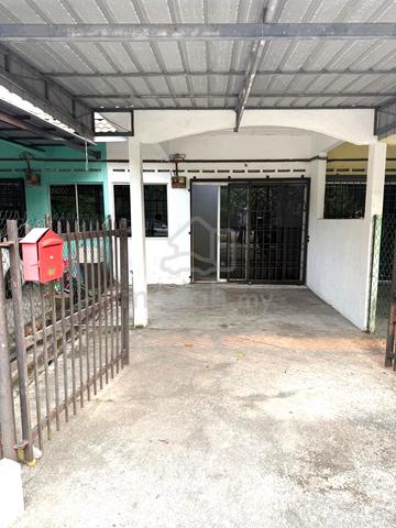 Taman Bintang Parit Raja Double Storey Low Cost 1