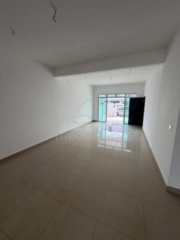 2 Storey / Bandar Dato Onn (Jalan Perjiranan 14/x) / New Unit 1