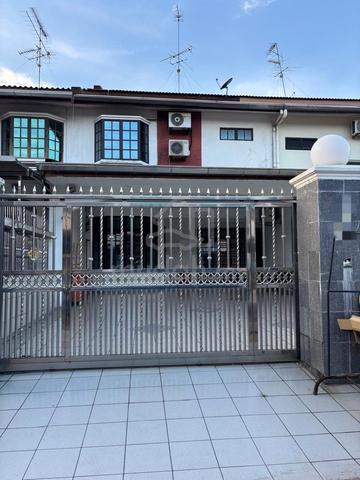 Taman Pelangi @ JB Town Double Storey 4 Bed 3 Bath Fully Furnish CIQ 1