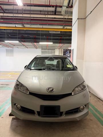 Toyota Wish 2010 🚗 - 1