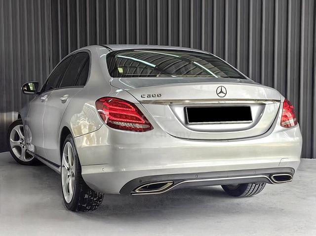 2016 Mercedes Benz C200 AVANTGARDE  2.0 (A) - 4