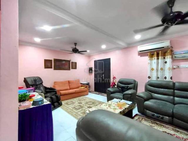 (RENOVATED) 2 Storey Terrace Taman Mawar, Bandar Baru Salak Tinggi 1