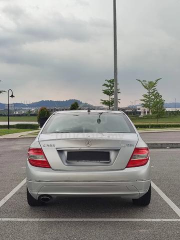 2010/2011 Mercedes Benz W204 C200 CGI - 3