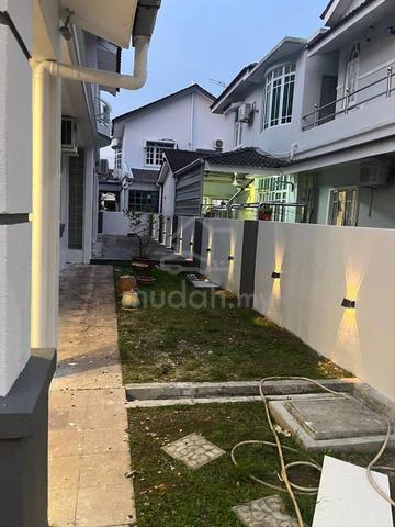 Taman Boulevard Double Storey Semi-D For Rent 2