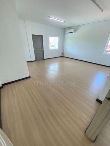 Double Storey Semi D For Rent❗️Bintulu area 1