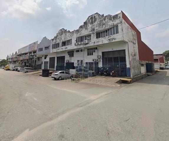 Facing Busy Main Road! Super Corner Link Factory/ Warehouse! Balakong 1