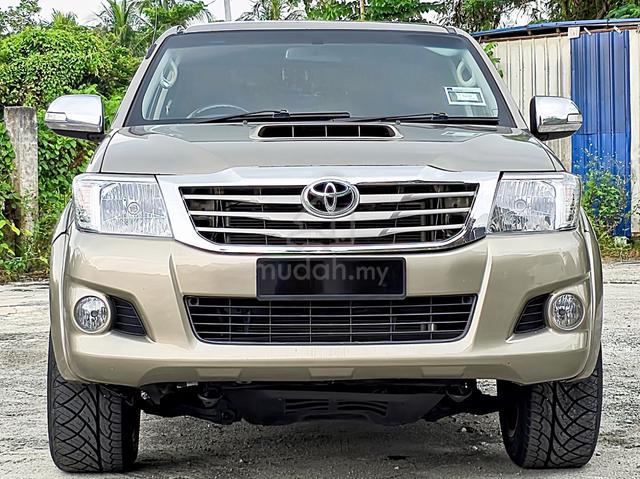 2011 Toyota HILUX 2.5 G FACELIFT (A) - 2