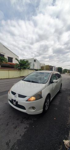 2003 Mitsubishi GRANDIS 2.4 (A) - 4