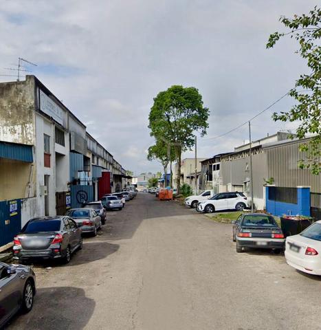 Taman Daya 1.5 Storey Semi D Factory For Sale, Jalan Bertam 1