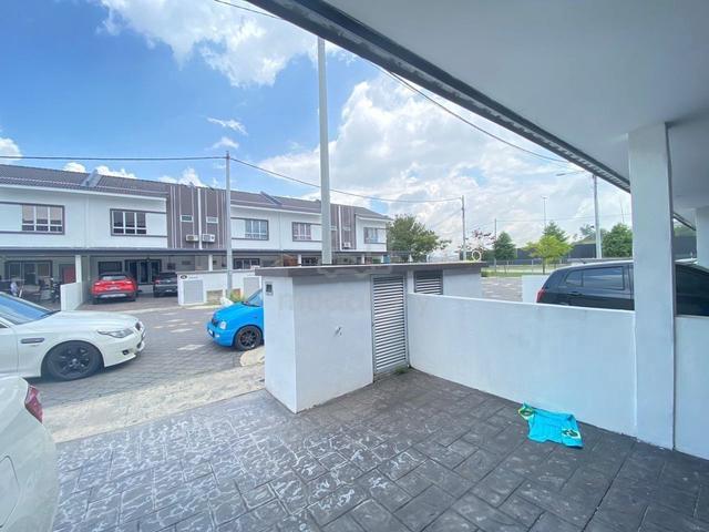 Puncak Alam 2 sty landed house. With furnitures and appliances listed. 1