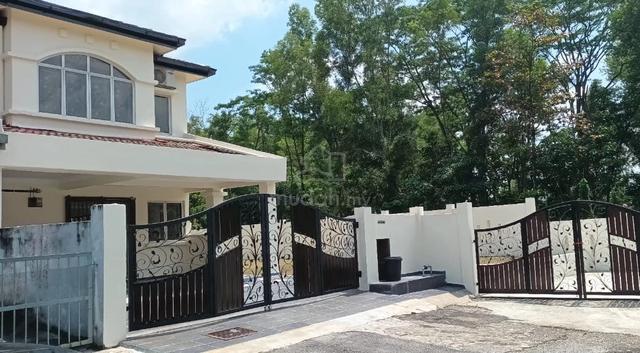 Puncak Jalil Seri Kembangan | 4R3B | 4010sqft Land 1