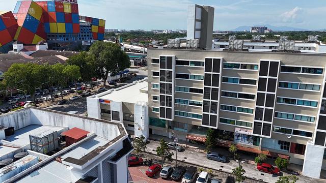 Perniagaan Bandar Sunway Ground Floor Shoplot For Sale 1
