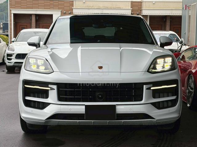 2025 Porsche CAYENNE COUPE 4.0 GTS (A) - 3