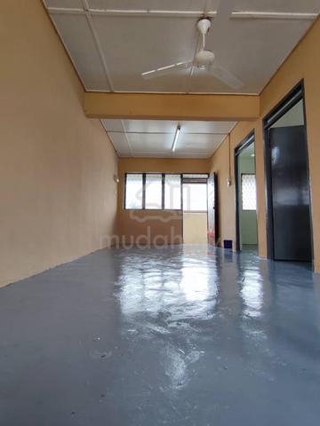 Flat Taman Ungku Tun Aminah 1