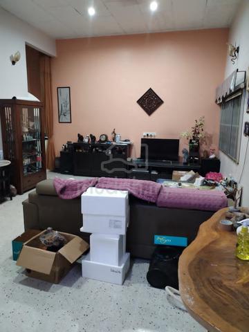 Taiping Town Freehold Big Land Bungalow For Sale 1